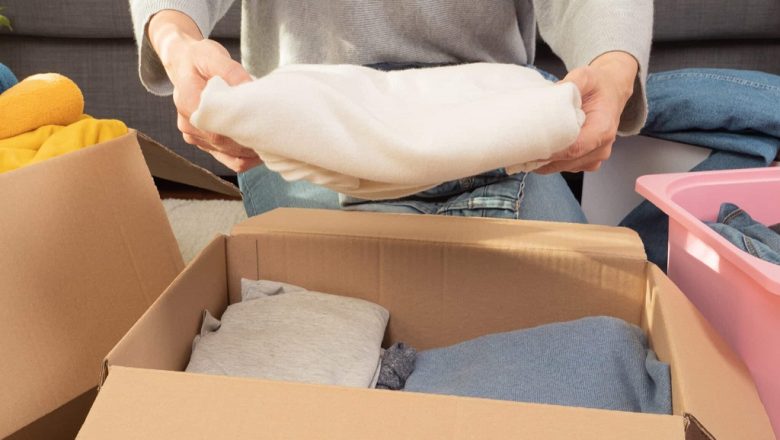 How To Pack Clothes For Moving