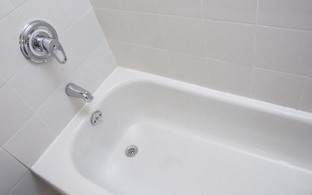 How to Replace a Bathtub Faucet: A Step-by-Step Guide