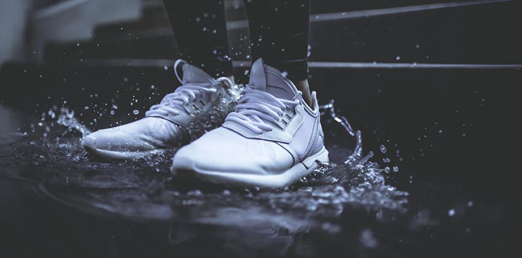 How do I stop my shoes from squeaking inside?