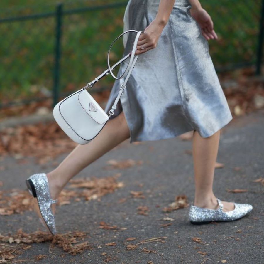 What do silver shoes look good with