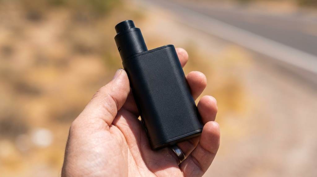Clean vape device prepared for hot weather conditions
